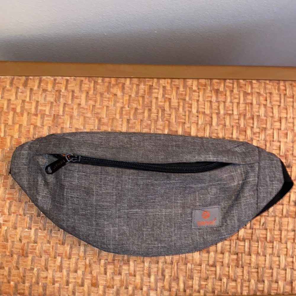Fanny pack